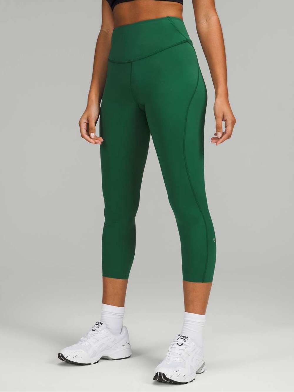 Lululemon Base Pace High Rise 23" Crop Green Leggings Size 4 Yoga Running